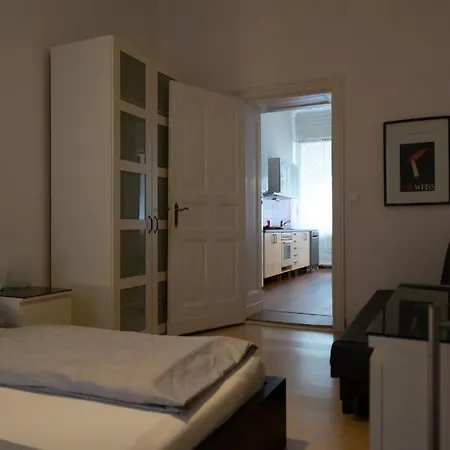 Apartment Großes In Zentraler Lage *