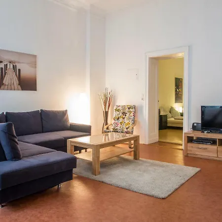 Großes In Zentraler Lage * Berlin